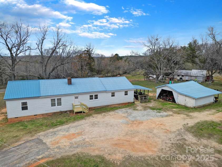836 Love Road, Blackstock, SC 29014.  MLS# CAR4226725, YatesRealty ID 19193. 