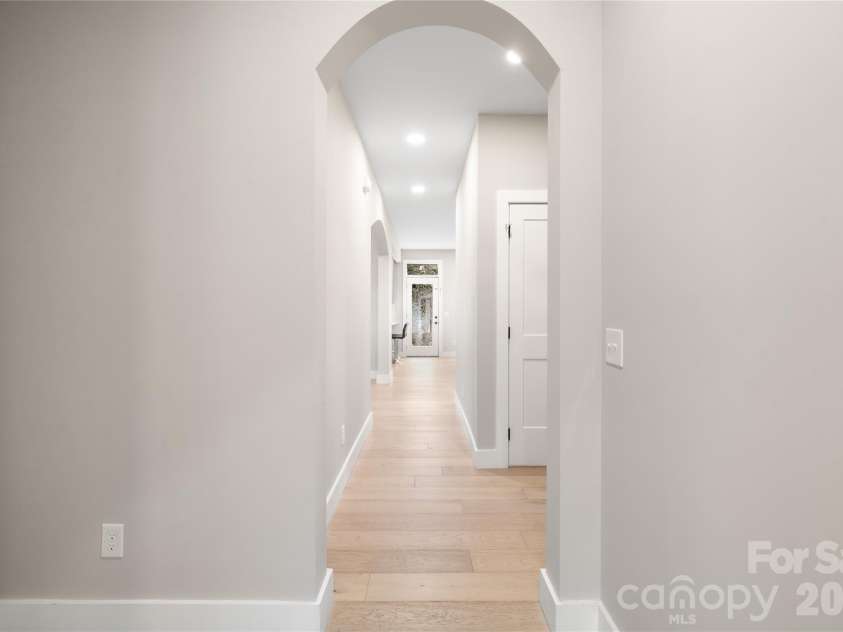 204 Maple Avenue, Marion, NC 28752.  MLS# CAR4338349, YatesRealty ID 19194. Main level hallway and entrance