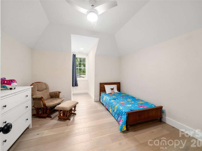 204 Maple Avenue, Marion, NC 28752.  MLS# CAR4338349, YatesRealty ID 19194. Upper level 3rd bedroom