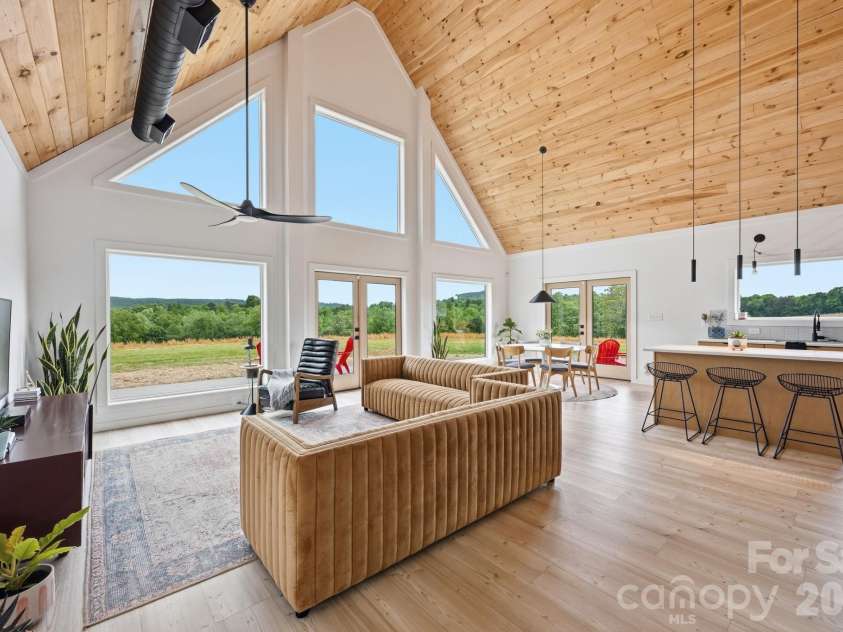 211 Race Path Road, Union Grove, NC 28689.  MLS# CAR4373837, YatesRealty ID 19194. 