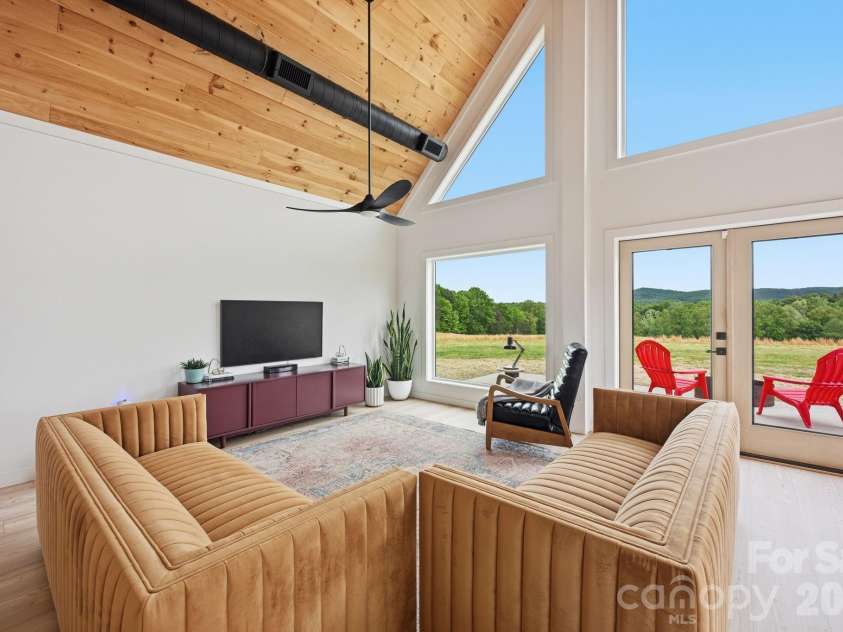211 Race Path Road, Union Grove, NC 28689.  MLS# CAR4373837, YatesRealty ID 19194. 