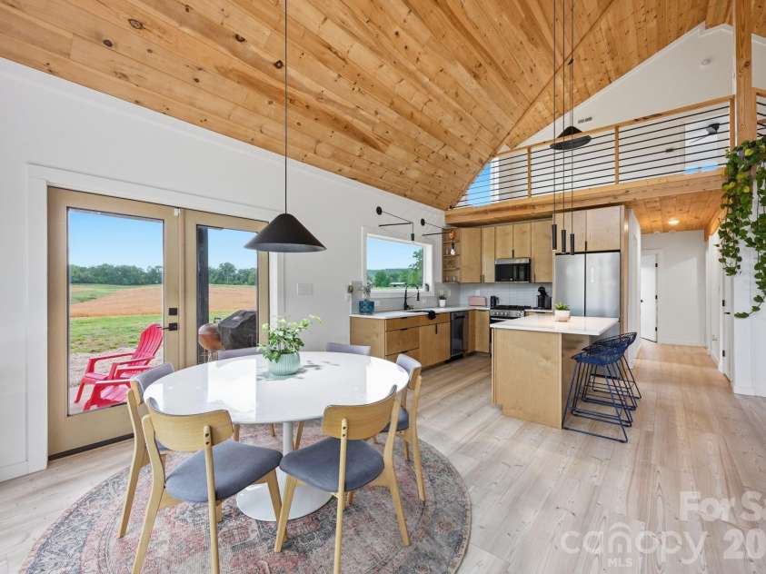 211 Race Path Road, Union Grove, NC 28689.  MLS# CAR4373837, YatesRealty ID 19194. 