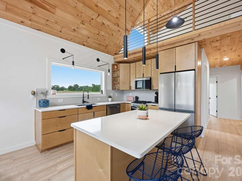 211 Race Path Road, Union Grove, NC 28689.  MLS# CAR4373837, YatesRealty ID 19194. 