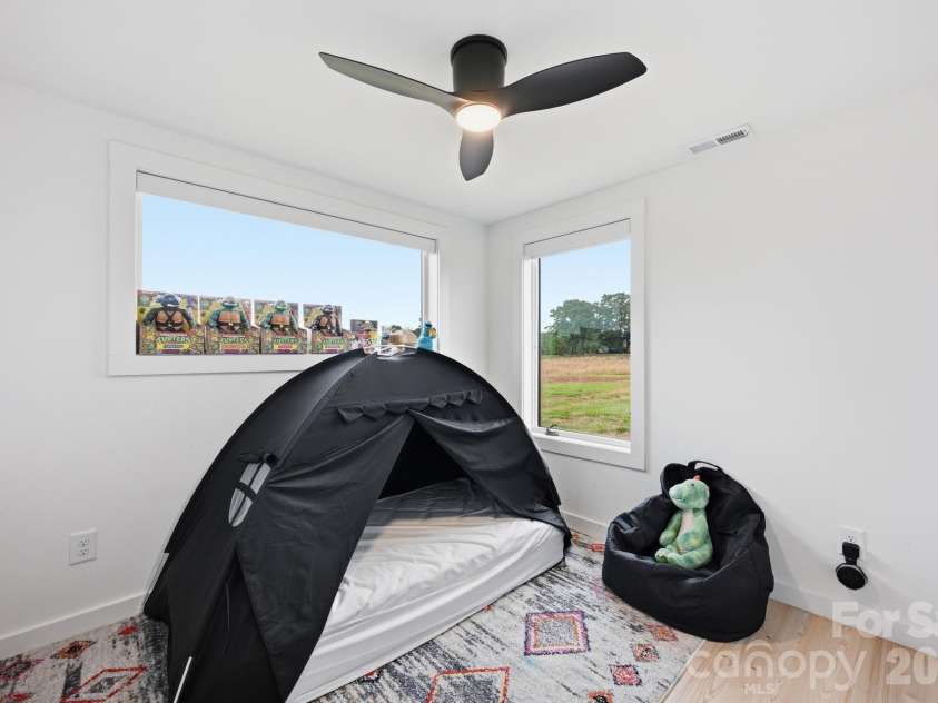 211 Race Path Road, Union Grove, NC 28689.  MLS# CAR4373837, YatesRealty ID 19194. 