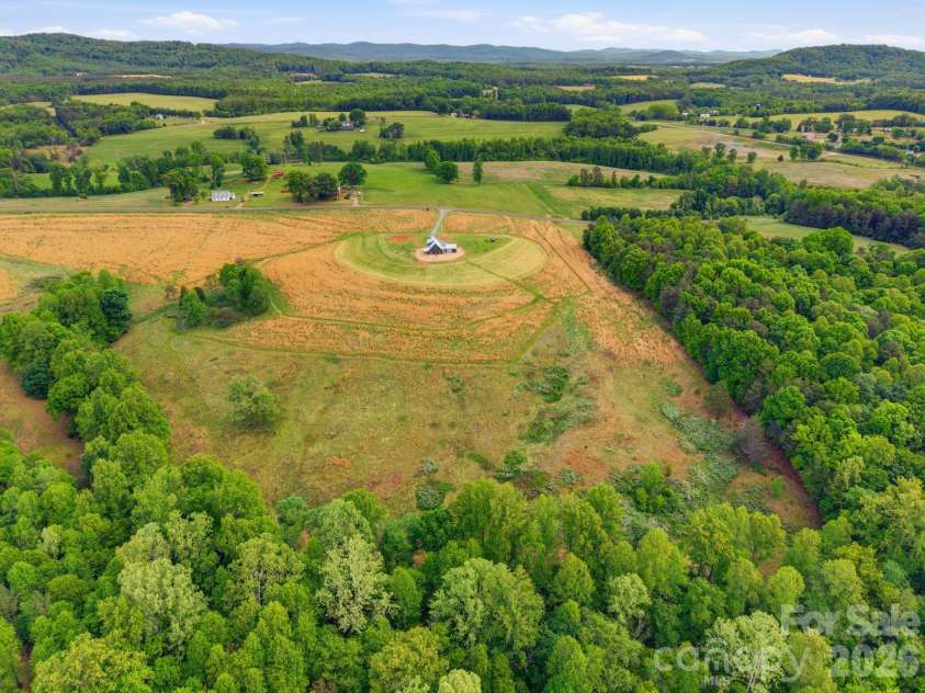 211 Race Path Road, Union Grove, NC 28689.  MLS# CAR4373837, YatesRealty ID 19194. 
