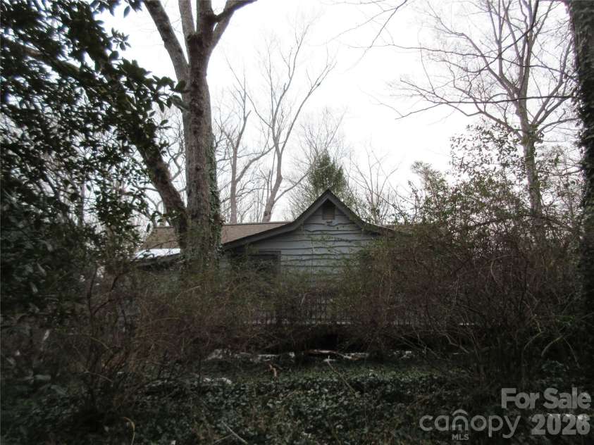31 Ford Ridge Lane, Columbus, NC 28722.  MLS# CAR4343547, YatesRealty ID 19195. 