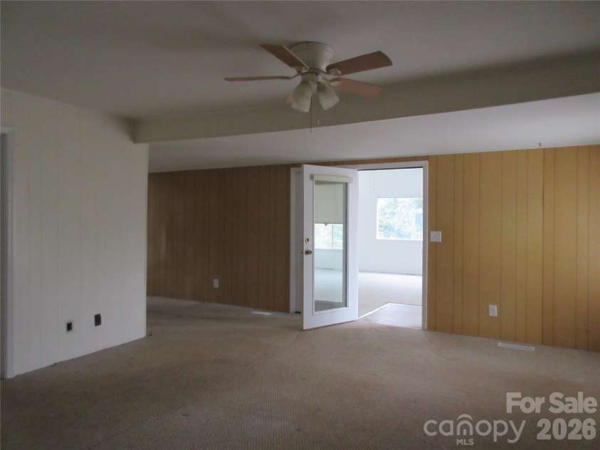 31 Ford Ridge Lane, Columbus, NC 28722.  MLS# CAR4343547, YatesRealty ID 19195. 