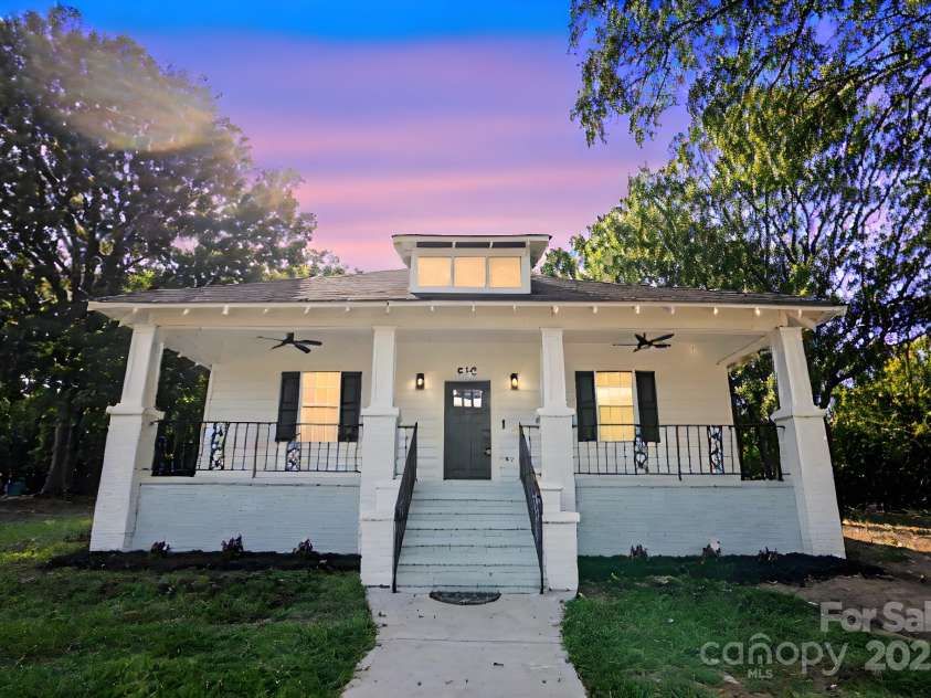 615 English Street, Monroe, NC 28110.  MLS# CAR4177712, YatesRealty ID 19195. 
