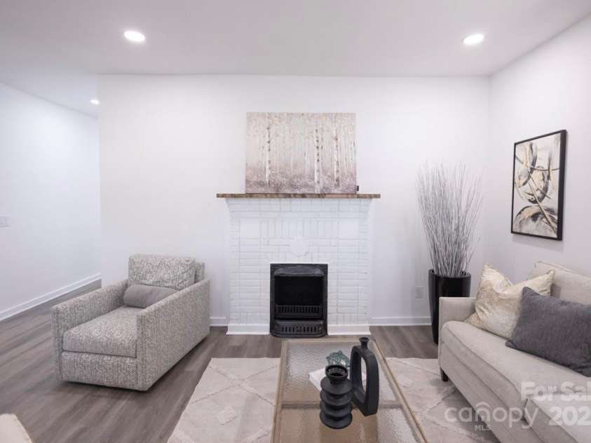 615 English Street, Monroe, NC 28110.  MLS# CAR4177712, YatesRealty ID 19195. 