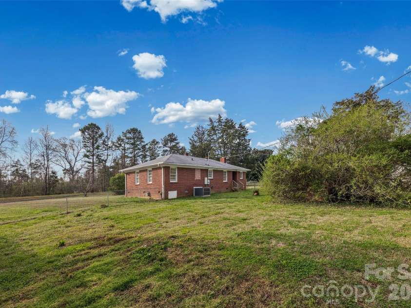 1473 Sturgis Road, Rock Hill, SC 29730.  MLS# CAR4360575, YatesRealty ID 19198. 