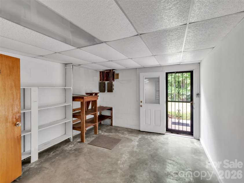 250 Reeves Cove Road, Candler, NC 28715.  MLS# CAR4376677, YatesRealty ID 19199. 