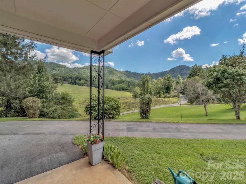 250 Reeves Cove Road, Candler, NC 28715.  MLS# CAR4376677, YatesRealty ID 19199. 