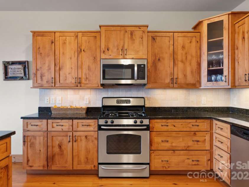 277 Kestrel Court, Sapphire, NC 28774.  MLS# CAR4238900, YatesRealty ID 19199. 