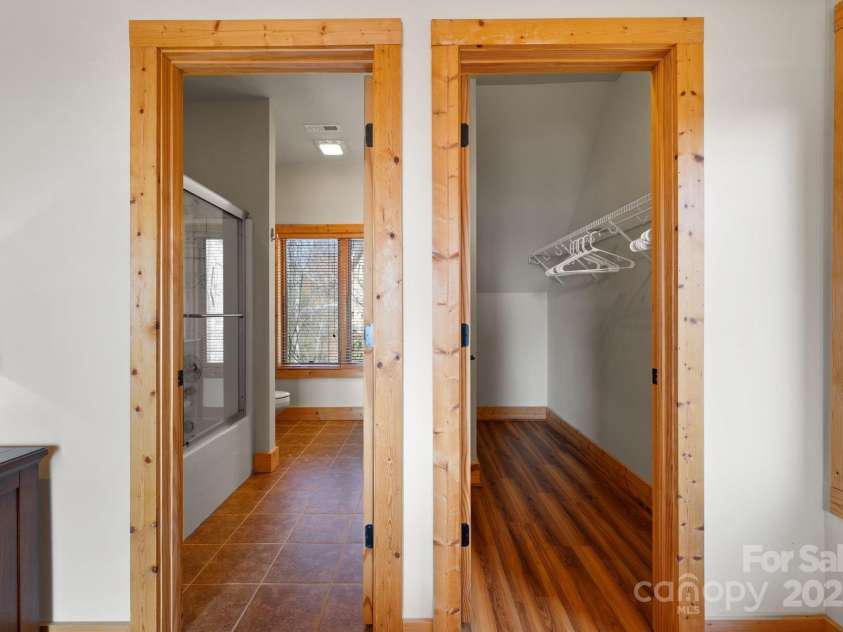 277 Kestrel Court, Sapphire, NC 28774.  MLS# CAR4238900, YatesRealty ID 19199. 