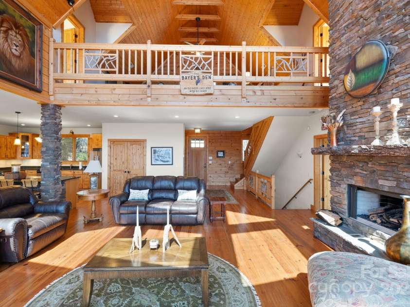 277 Kestrel Court, Sapphire, NC 28774.  MLS# CAR4238900, YatesRealty ID 19199. Seamless flow throughout living spaces.