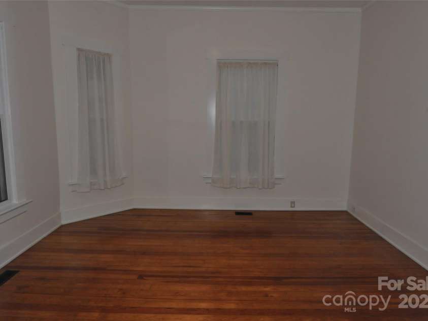 152 Saluda Street, Chester, SC 29706.  MLS# CAR4313339, YatesRealty ID 192. 