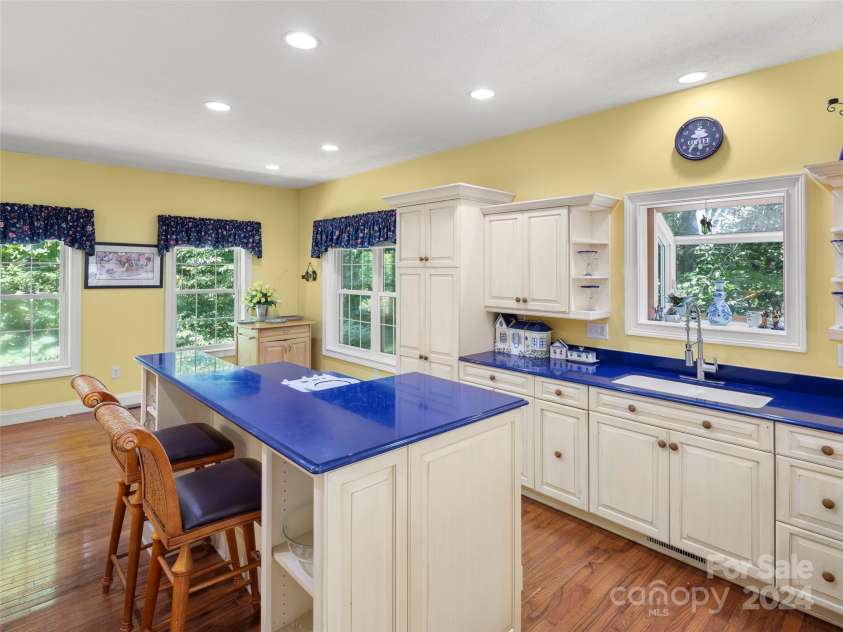 4901 Brevard Road, Horse Shoe, NC 28742.  MLS# CAR4180919, YatesRealty ID 192. 