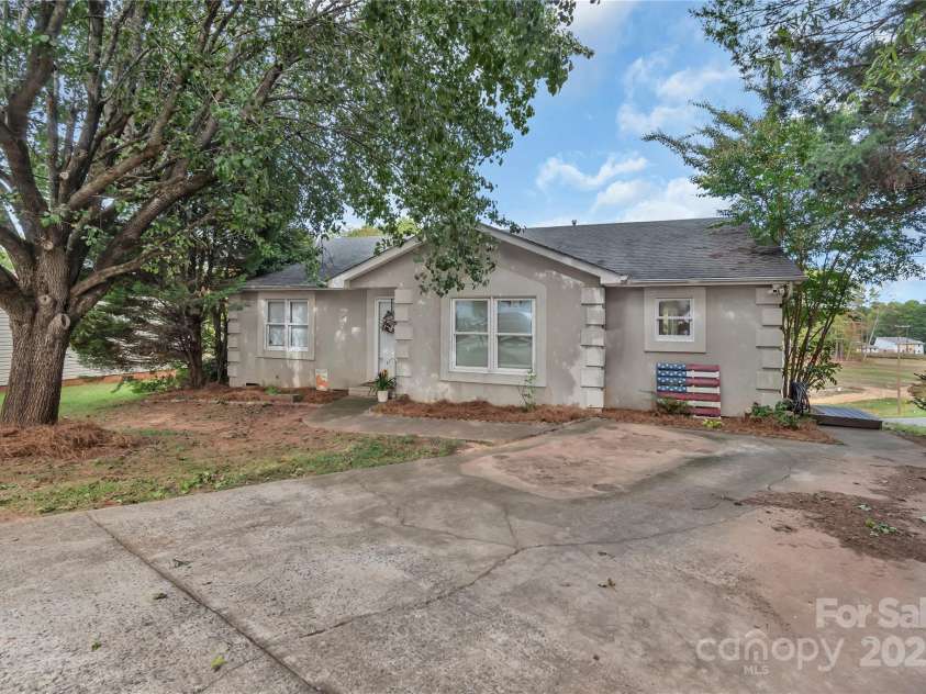 1213 Sandra Court, Belmont, NC 28012.  MLS# CAR4310532, YatesRealty ID 1920. 