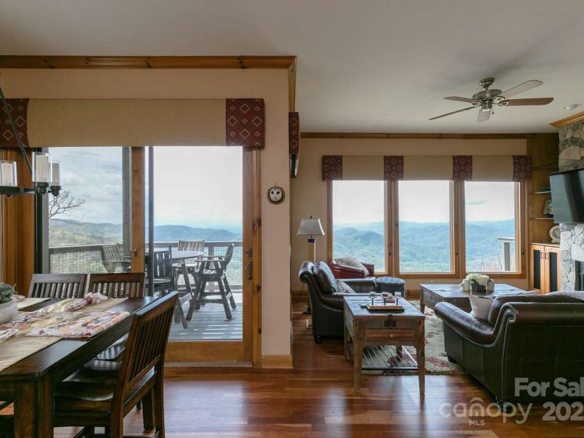 140 Slickrock Road, Burnsville, NC 28714.  MLS# CAR4255656, YatesRealty ID 1920. 