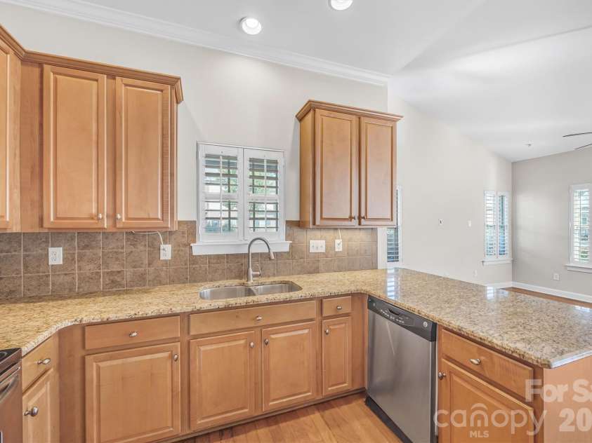 15224 Barossa Valley Street, Charlotte, NC 28277.  MLS# CAR4305122, YatesRealty ID 1920. 