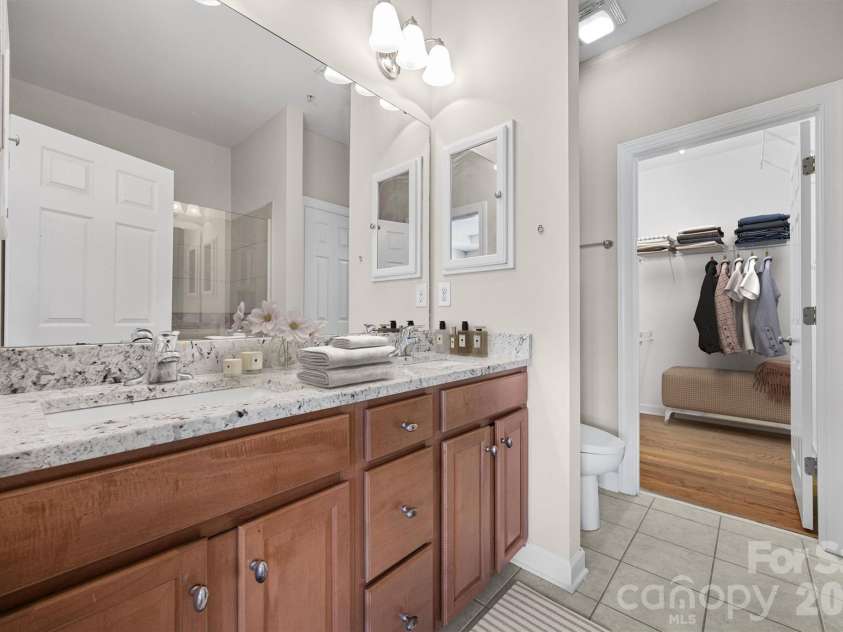 15224 Barossa Valley Street, Charlotte, NC 28277.  MLS# CAR4305122, YatesRealty ID 1920. 
