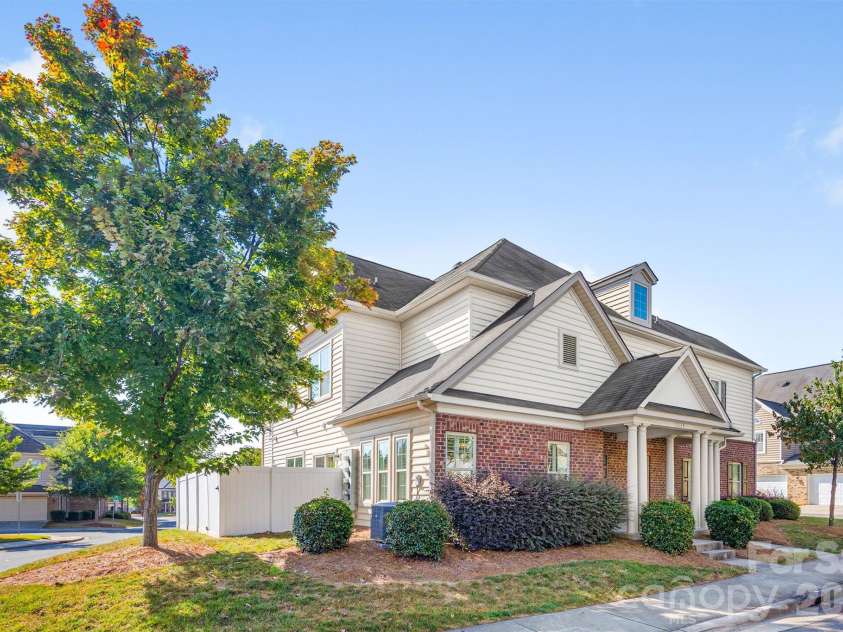 15224 Barossa Valley Street, Charlotte, NC 28277.  MLS# CAR4305122, YatesRealty ID 1920. 