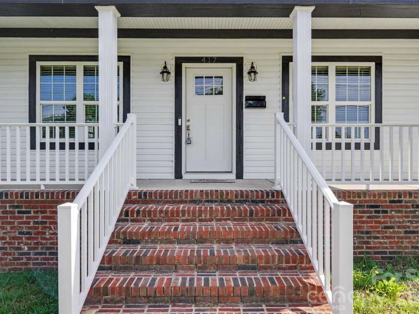 417 Virginia Avenue, Bessemer City, NC 28016.  MLS# CAR4358848, YatesRealty ID 19200. 