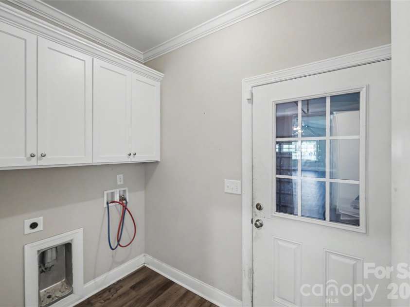 417 Virginia Avenue, Bessemer City, NC 28016.  MLS# CAR4358848, YatesRealty ID 19200. 