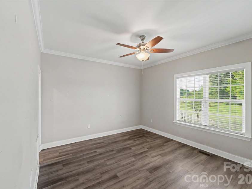 417 Virginia Avenue, Bessemer City, NC 28016.  MLS# CAR4358848, YatesRealty ID 19200. 