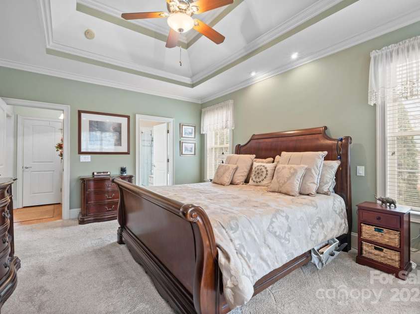8143 Summit Ridge Drive, Catawba, NC 28609.  MLS# CAR4223095, YatesRealty ID 19201. 