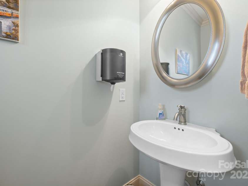 8143 Summit Ridge Drive, Catawba, NC 28609.  MLS# CAR4223095, YatesRealty ID 19201. 