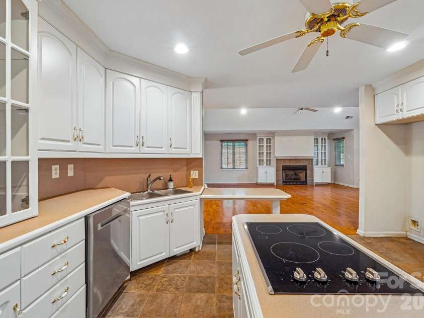 361 Stonemarker Road, Mooresville, NC 28117.  MLS# CAR4374361, YatesRealty ID 19204. 