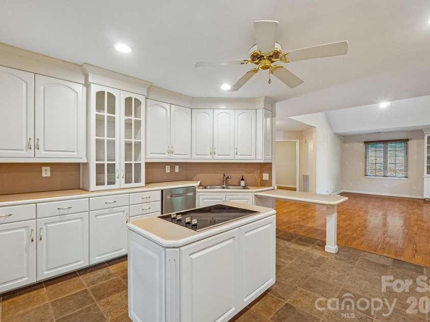 361 Stonemarker Road, Mooresville, NC 28117.  MLS# CAR4374361, YatesRealty ID 19204. 