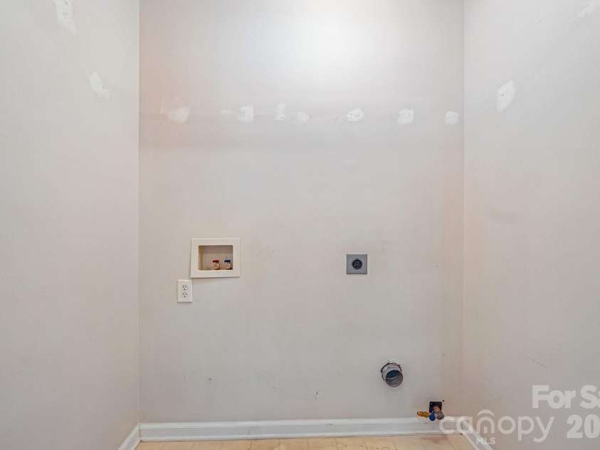 361 Stonemarker Road, Mooresville, NC 28117.  MLS# CAR4374361, YatesRealty ID 19204. 