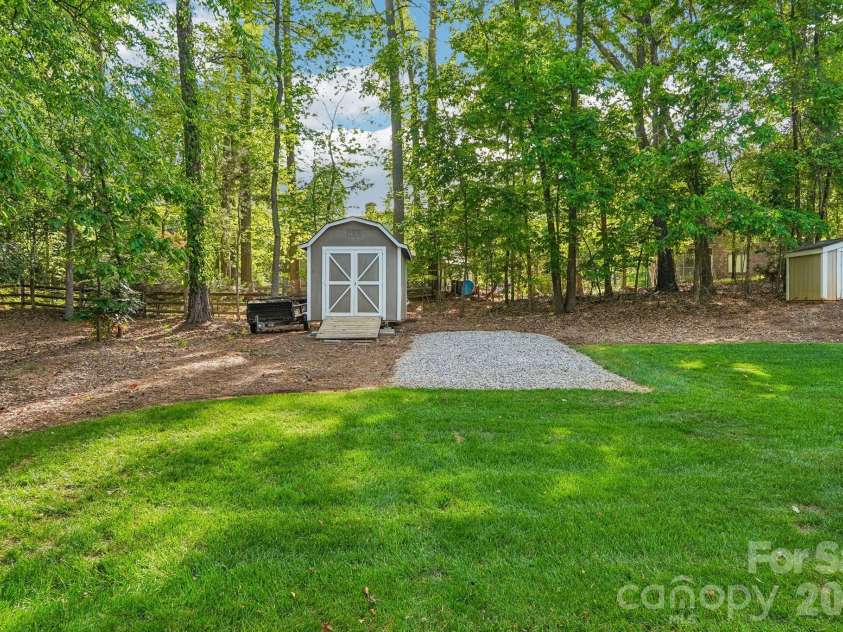 361 Stonemarker Road, Mooresville, NC 28117.  MLS# CAR4374361, YatesRealty ID 19204. 