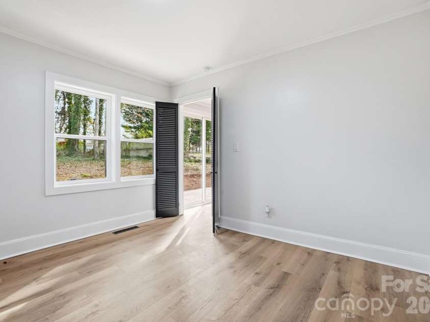 308 Rankin Avenue, Lowell, NC 28098.  MLS# CAR4356576, YatesRealty ID 19205. 