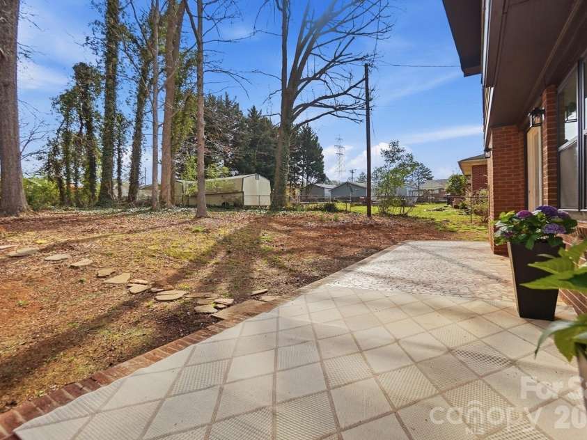 308 Rankin Avenue, Lowell, NC 28098.  MLS# CAR4356576, YatesRealty ID 19205. 