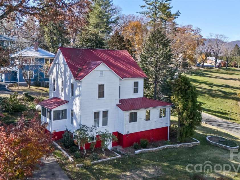 195 Terrace Drive, Canton, NC 28716.  MLS# CAR4319242, YatesRealty ID 19206. 