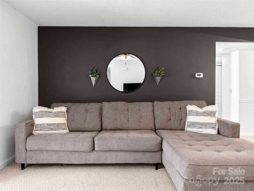 91 Morningside Lane, Hendersonville, NC 28792.  MLS# CAR4268520, YatesRealty ID 19206. Cozy living area