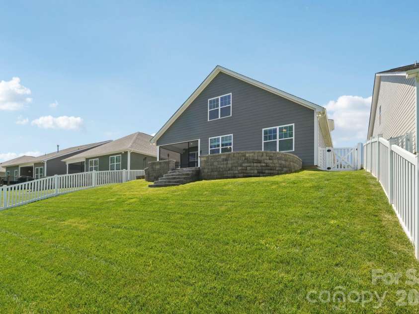 137 Coddle Way, Mooresville, NC 28115.  MLS# CAR4369139, YatesRealty ID 19207. 