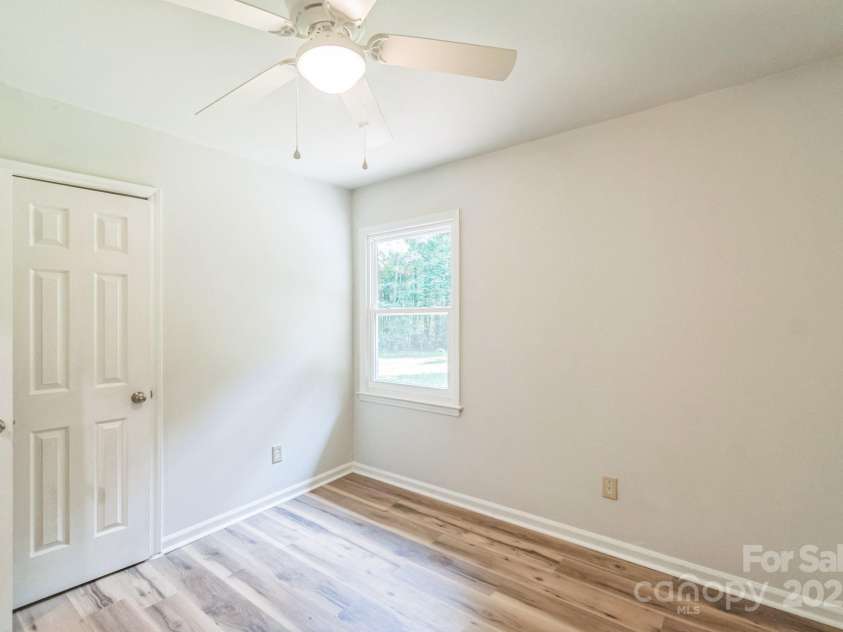 711 John Street, Matthews, NC 28105.  MLS# CAR4221107, YatesRealty ID 19207. 