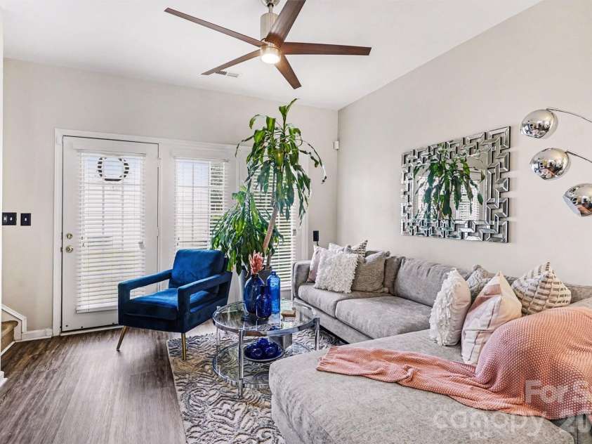 6302 Gammon Road, Charlotte, NC 28269.  MLS# CAR4371201, YatesRealty ID 19208. 