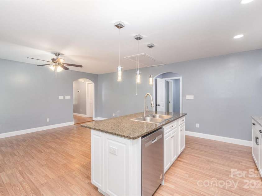 952 Salisbury Street, Wadesboro, NC 28170.  MLS# CAR4268394, YatesRealty ID 19208. 