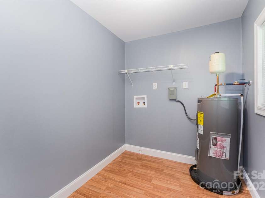 952 Salisbury Street, Wadesboro, NC 28170.  MLS# CAR4268394, YatesRealty ID 19208. 