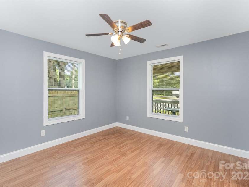 952 Salisbury Street, Wadesboro, NC 28170.  MLS# CAR4268394, YatesRealty ID 19208. 