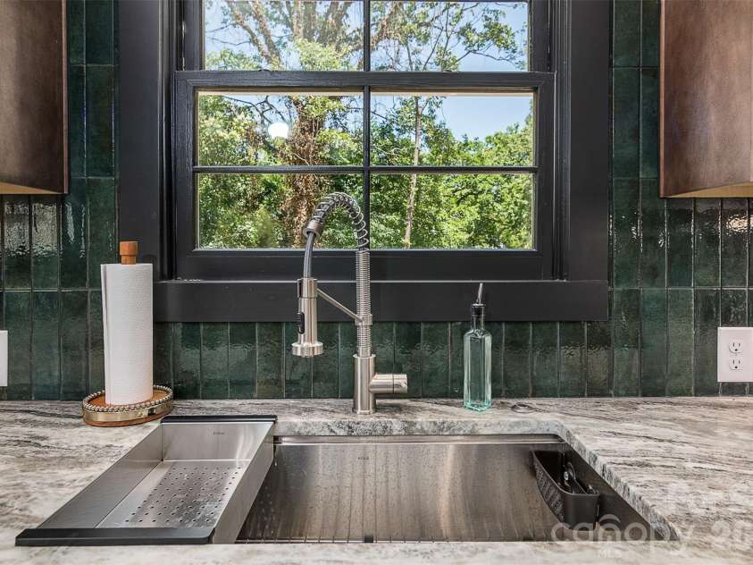 518 Sharpe Street, Statesville, NC 28677.  MLS# CAR4359455, YatesRealty ID 19209. Kitchen w/Oversized Commercial Style Sink