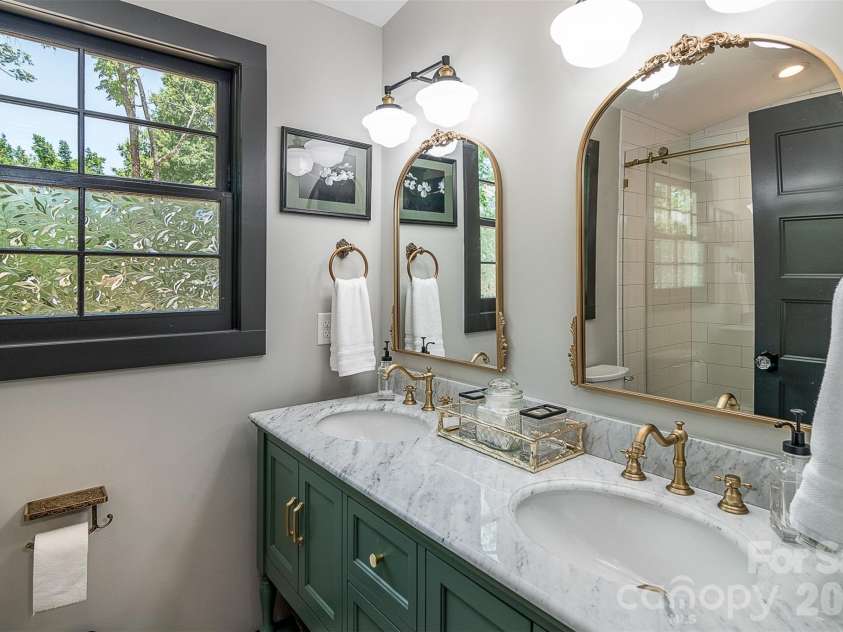518 Sharpe Street, Statesville, NC 28677.  MLS# CAR4359455, YatesRealty ID 19209. Primary Bath w/Double Sink Furniture Grade Vanity