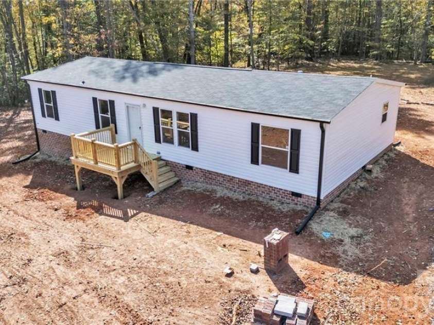 2013 Carl Fox Road, Taylorsville, NC 28681.  MLS# CAR4336532, YatesRealty ID 1921. 