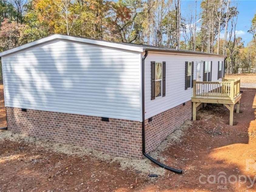 2013 Carl Fox Road, Taylorsville, NC 28681.  MLS# CAR4336532, YatesRealty ID 1921. 