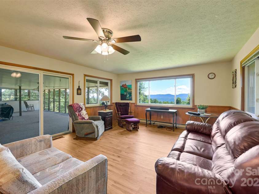 371 Heatherly Heights Road, Saluda, NC 28773.  MLS# CAR4297768, YatesRealty ID 1921. 